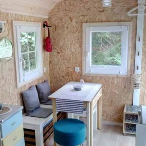 Bauwagen "Rotkehlchen" Essecke innen