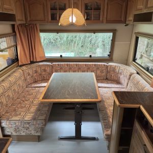 "Heidi" Innenraum mit gemütlicher Sitzecke